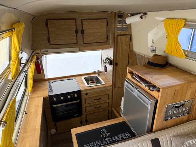 
								Ford Econoline Custom-Minihome-Campervan full									