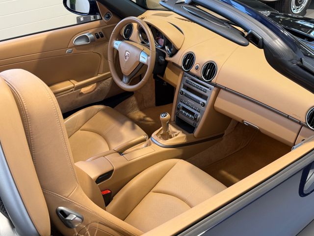 
								Porsche Boxster Handgeschaltet/Jahreswagenzustand 34TKM full									