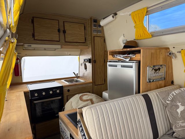 
								Ford Econoline Custom-Minihome-Campervan full									