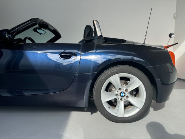 
								BMW Z4 Baureihe Z4 Roadster 3.0si/265PS/selten! full									