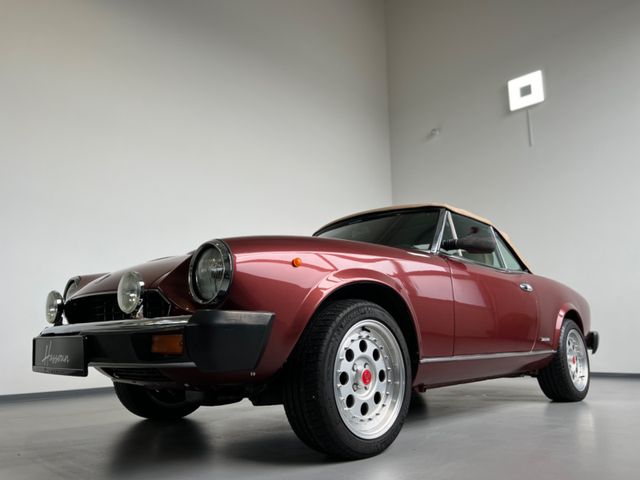 
								Fiat 124 Spider/Pininfarina 124EuropaSpider/traumhaft full									