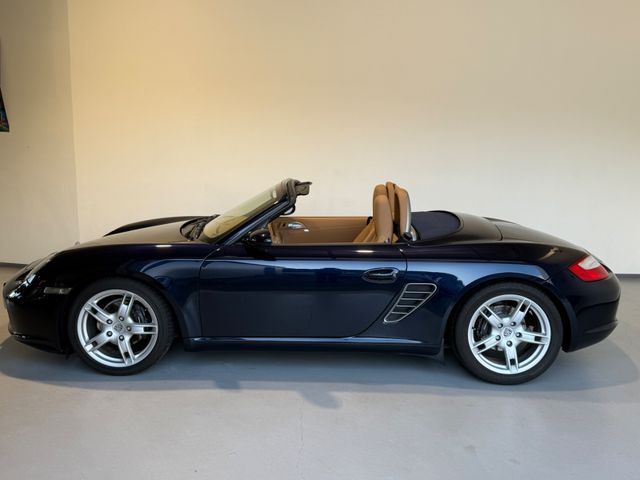 
								Porsche Boxster Handgeschaltet/Jahreswagenzustand 34TKM full									