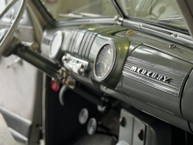 Ford Mercury Eight/V8/tadellos/die schönste Farbgeb.! full