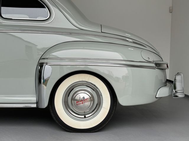 Ford Mercury Eight/V8/tadellos/die schönste Farbgeb.! full