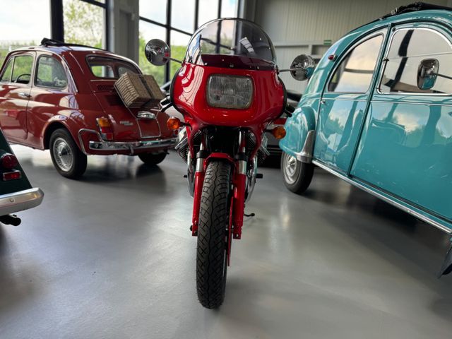 
								Moto Guzzi Le Mans 3 full									