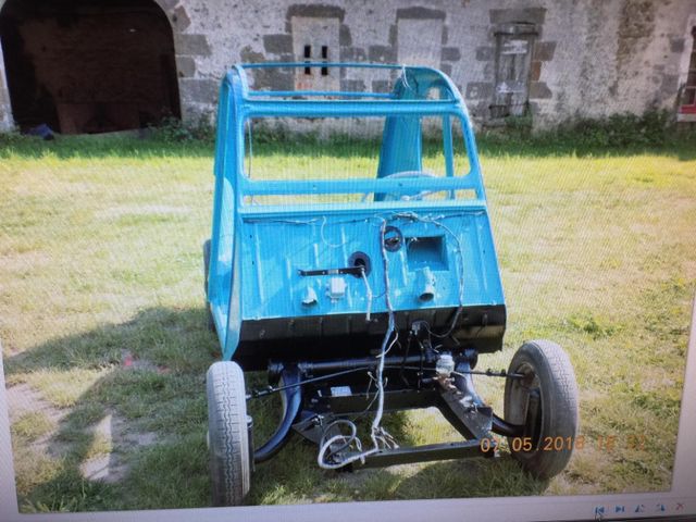 
								Citroën 2 CV/Restauriert/Bilddoku/seltene Farbkombi/toll full									