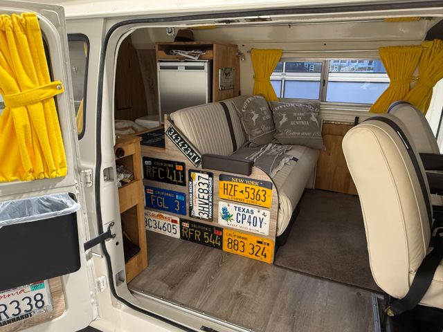 
								Ford Econoline Custom-Minihome-Campervan full									
