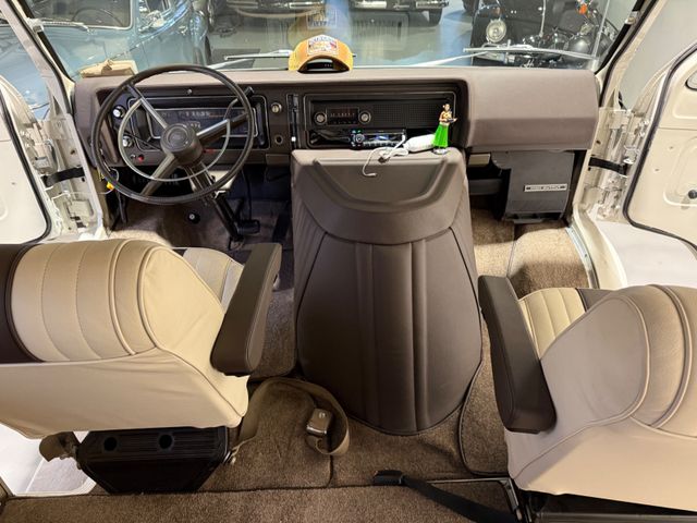 
								Ford Econoline Custom-Minihome-Campervan full									