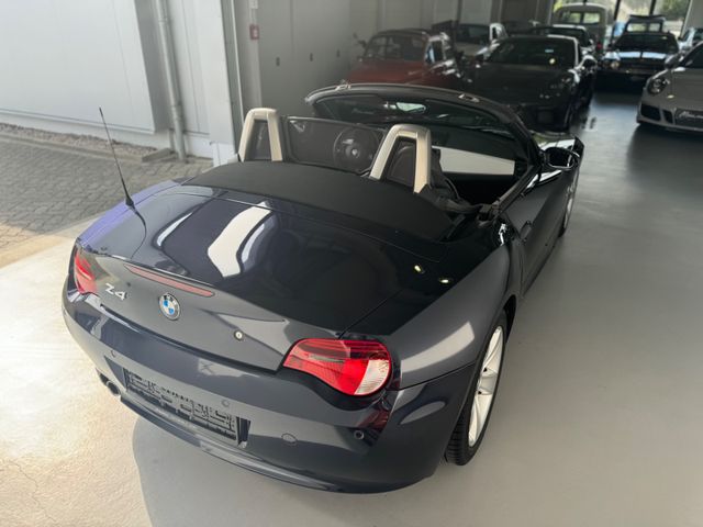 
								BMW Z4 Baureihe Z4 Roadster 3.0si/265PS/selten! full									