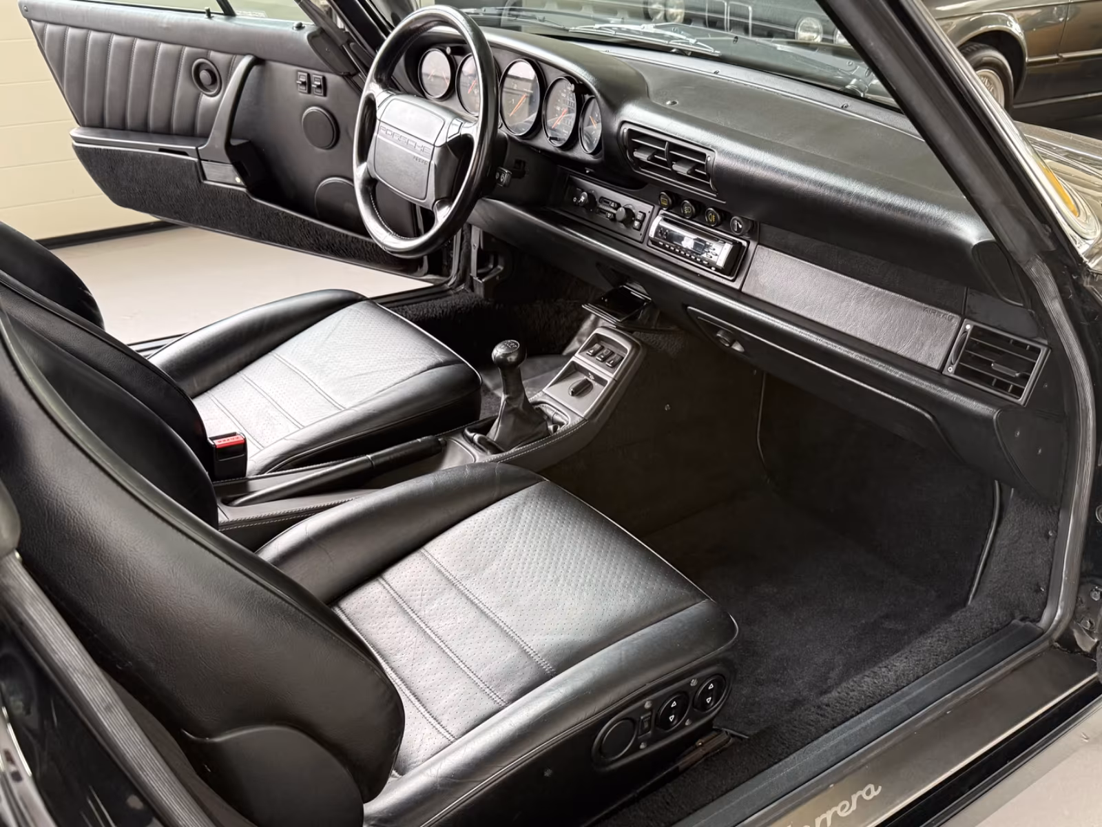 Porsche 964 schwarz-schwarz-schalter-C2-Cabriolet full