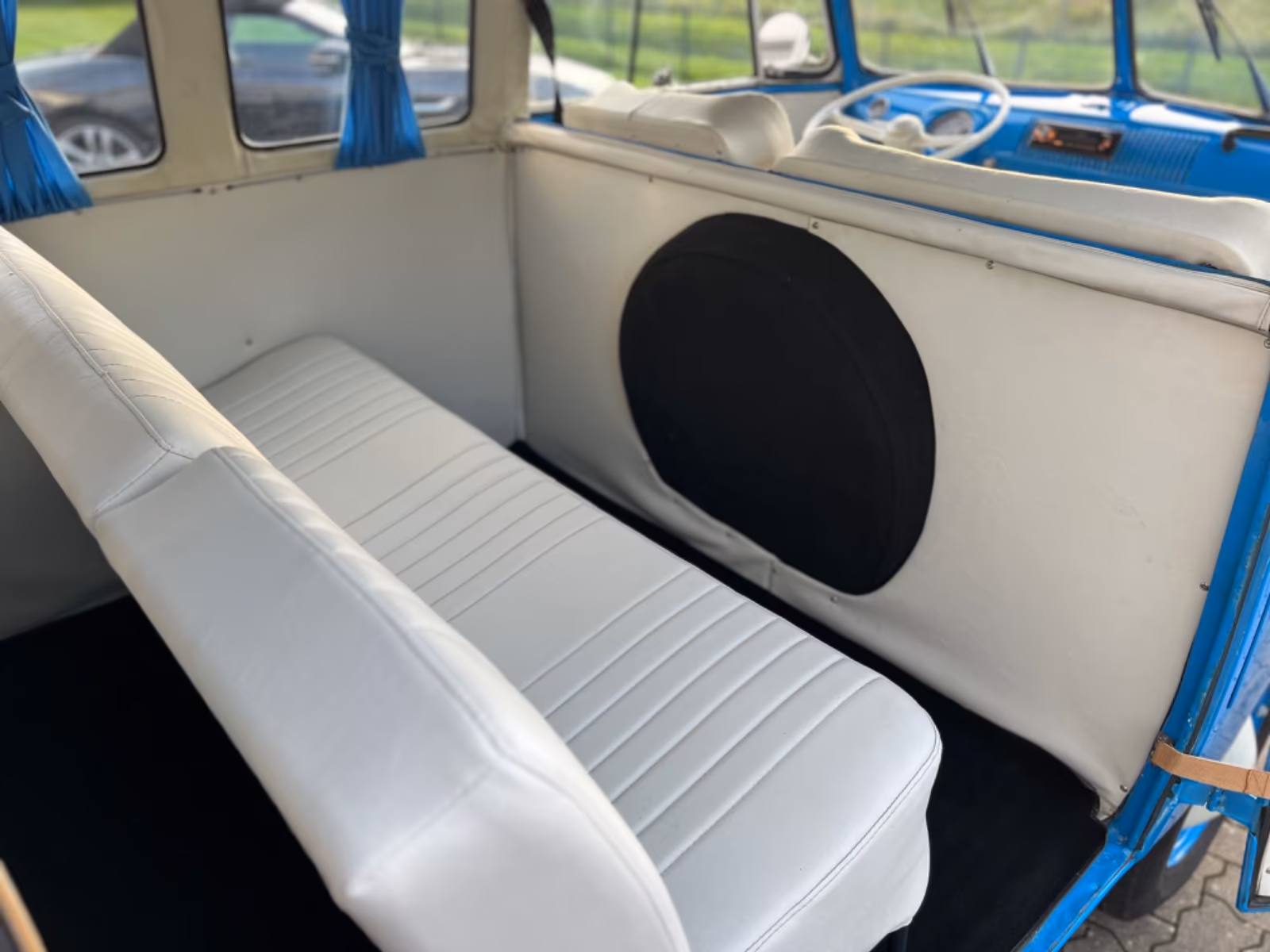 Volkswagen T1*9 Sitze/saniert & frisch lackiert/Standheiz. full