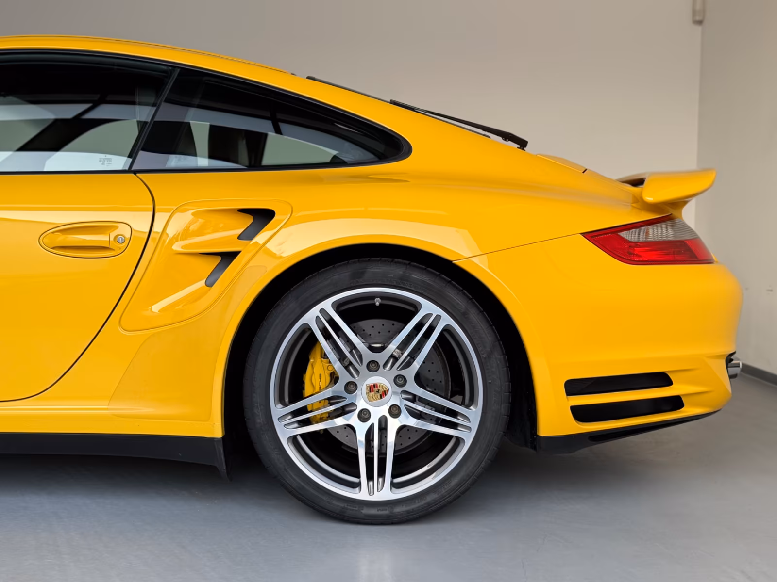 Porsche 997 Turbo/Speed Gelb/erste Hand/max Ausstattung full