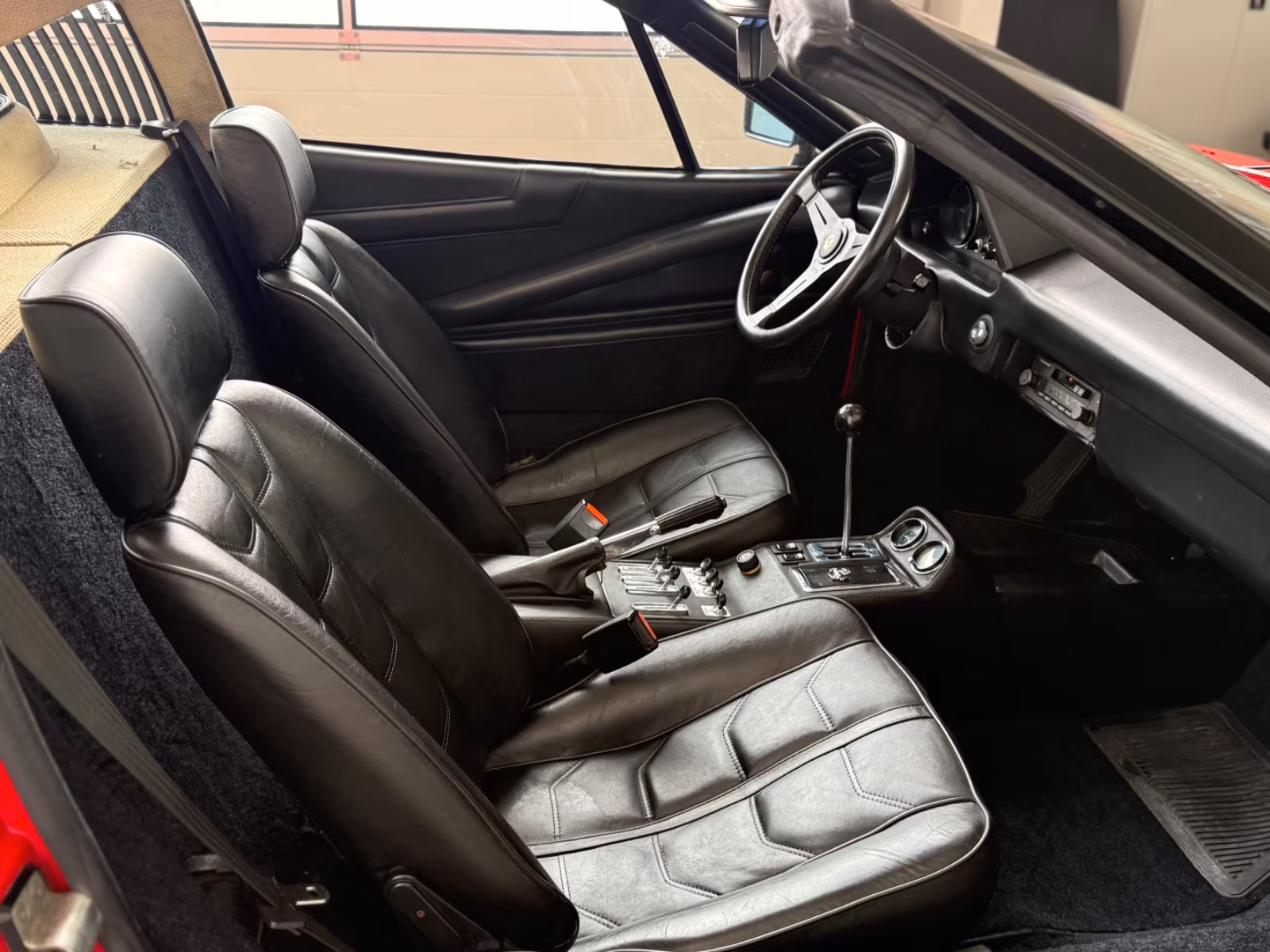 Ferrari 308GTSi über 35 Jahre in Vorbesitz-hervorragend! full