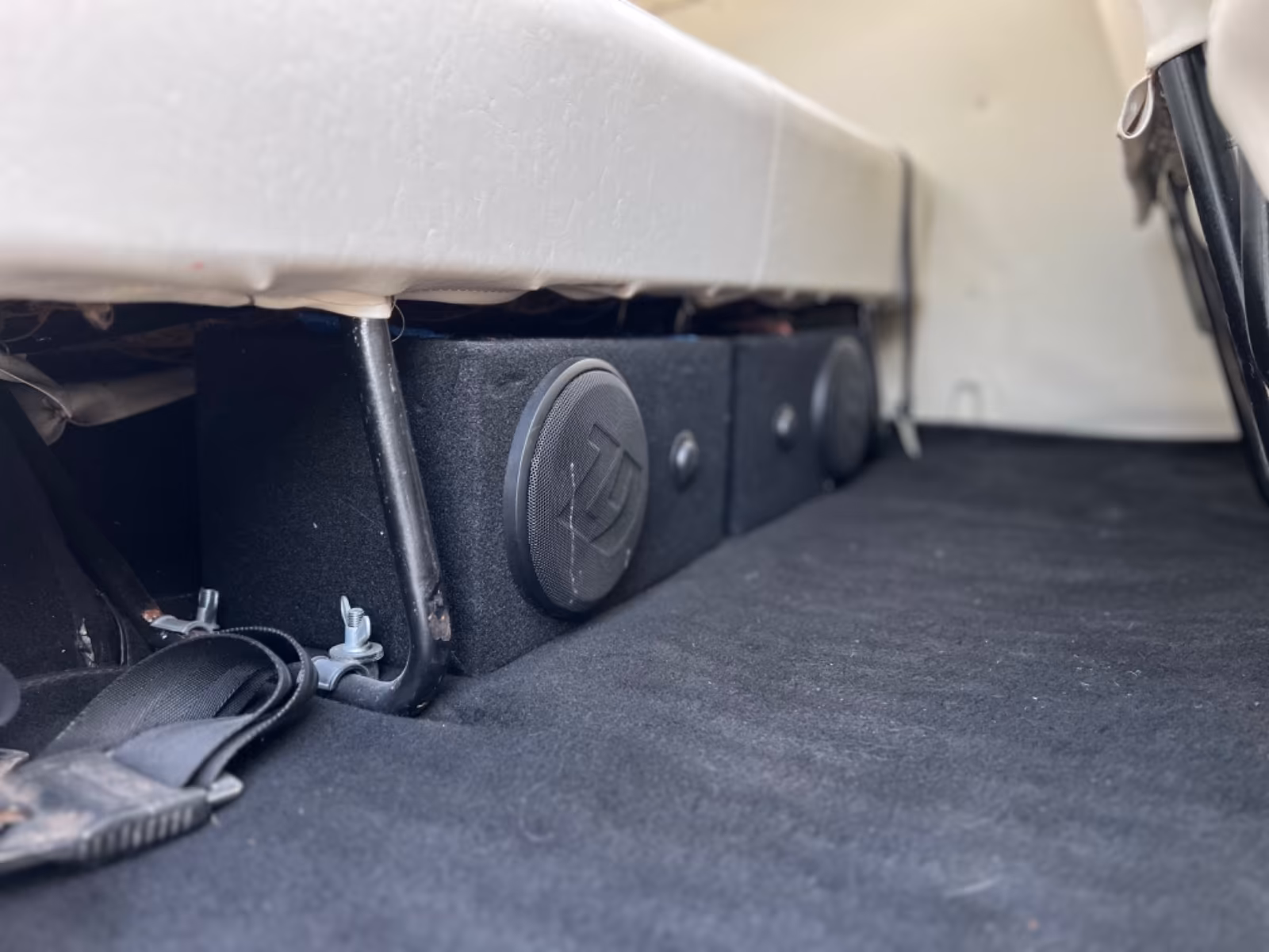 Volkswagen T1*9 Sitze/saniert & frisch lackiert/Standheiz. full