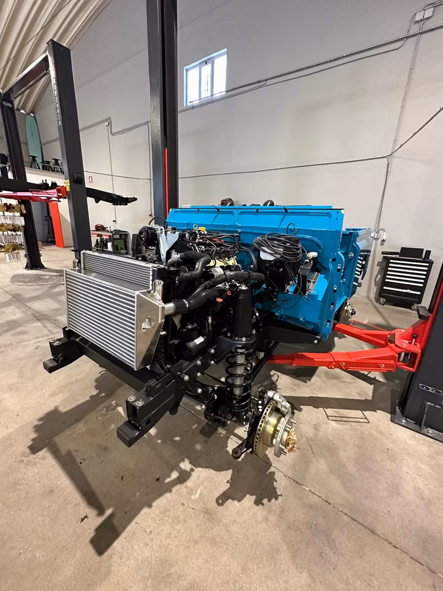 Land Rover Defender/Alvarez/One of One/Showcar Monaco full