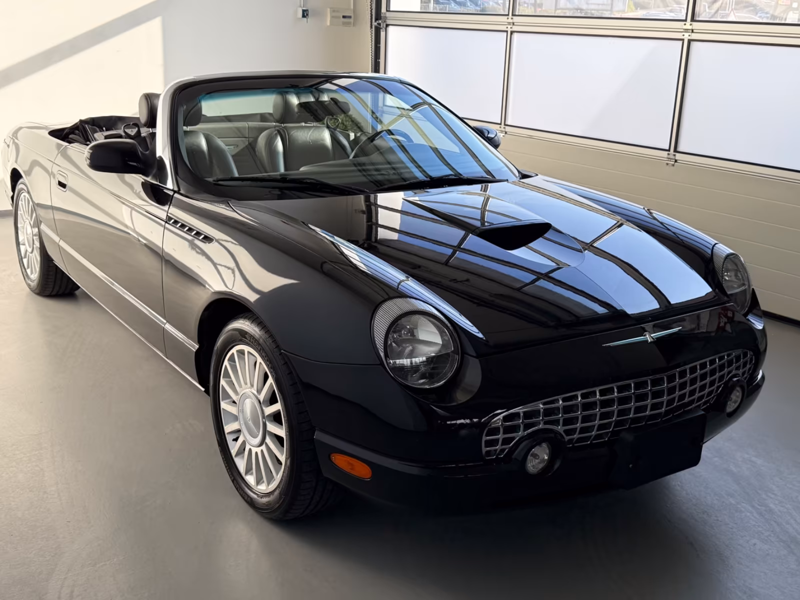 
								Ford Thunderbird full									