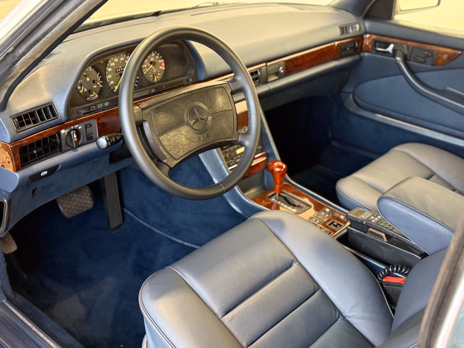 Mercedes-Benz 500 SEC/ Schöne Farb-/Ausstattungskombi, Gutacht full