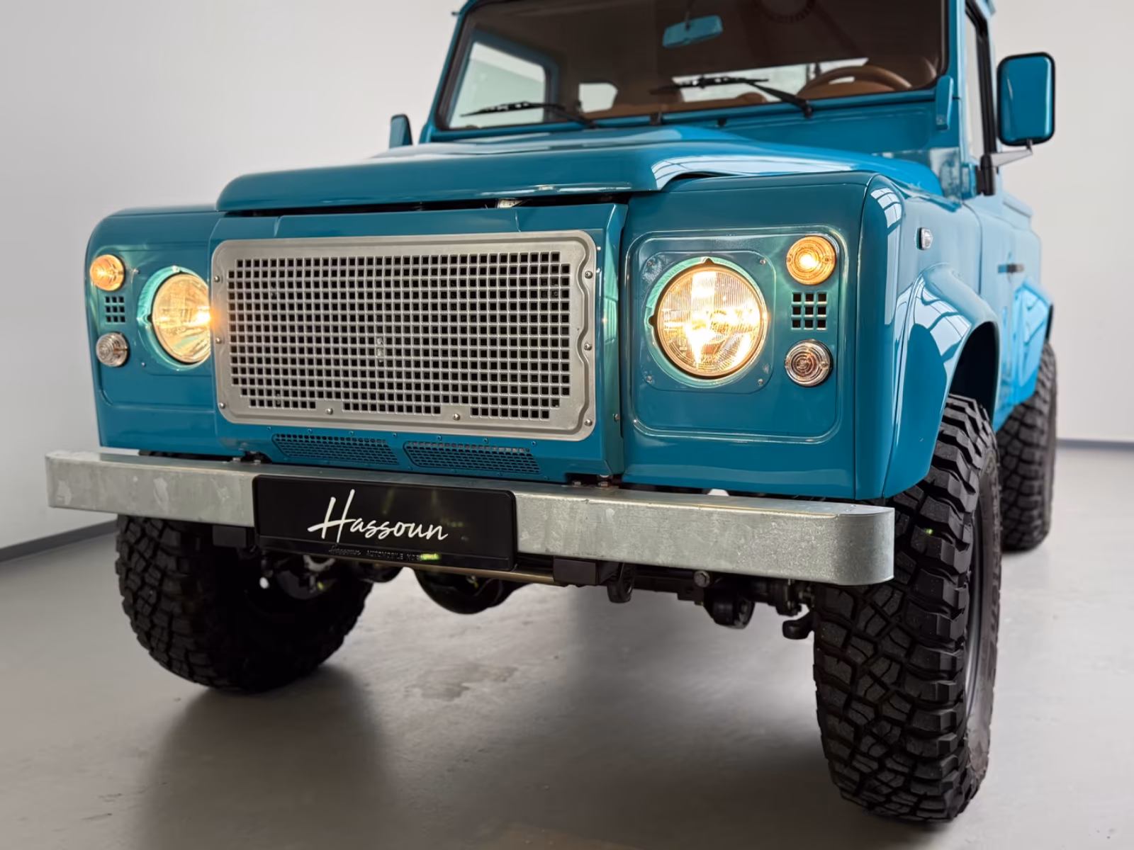 Land Rover Defender/Alvarez/One of One/Showcar Monaco full