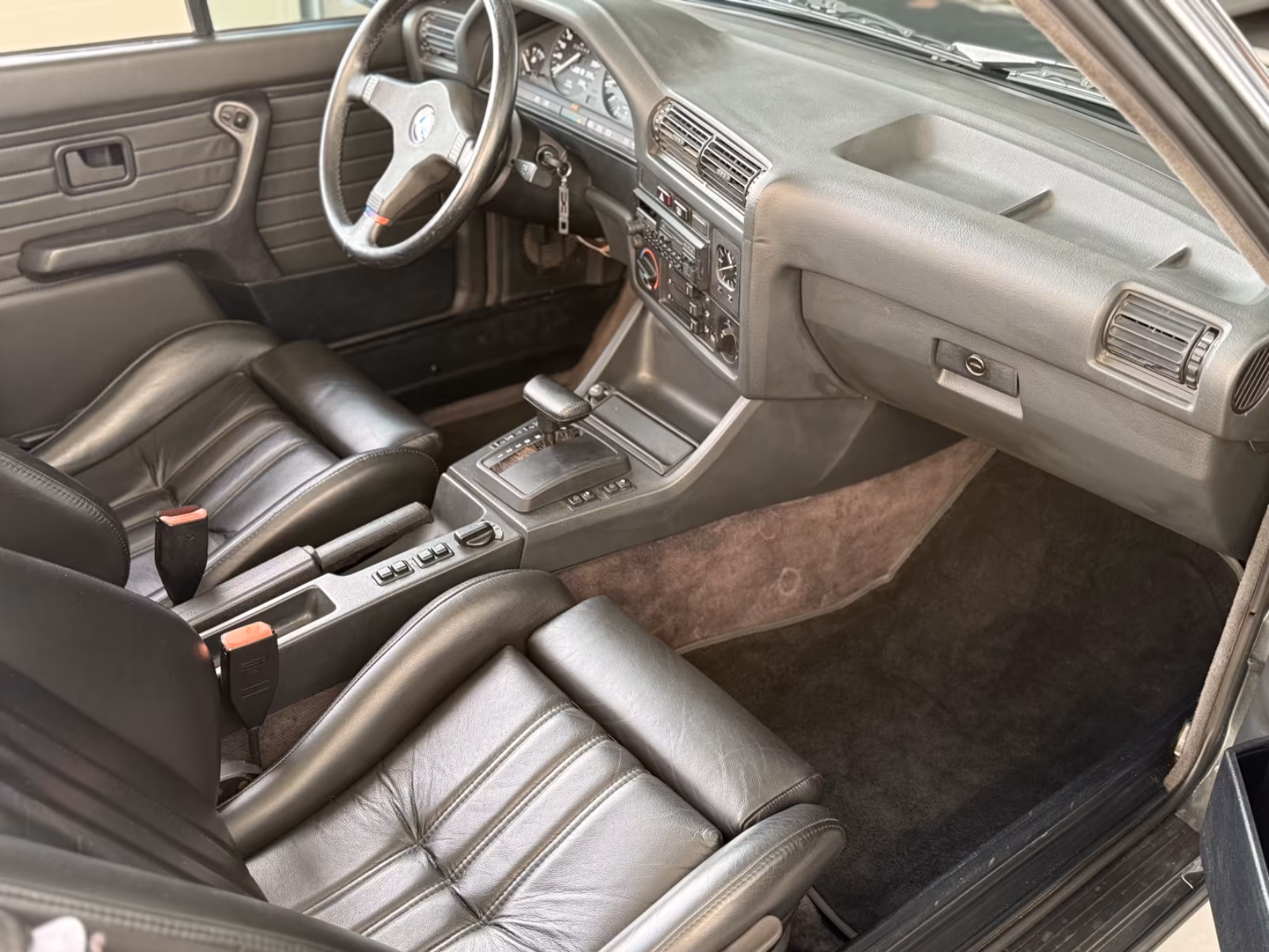 BMW 325i Cabriolet Sportlenkrad, Sports., Zustand 2 full