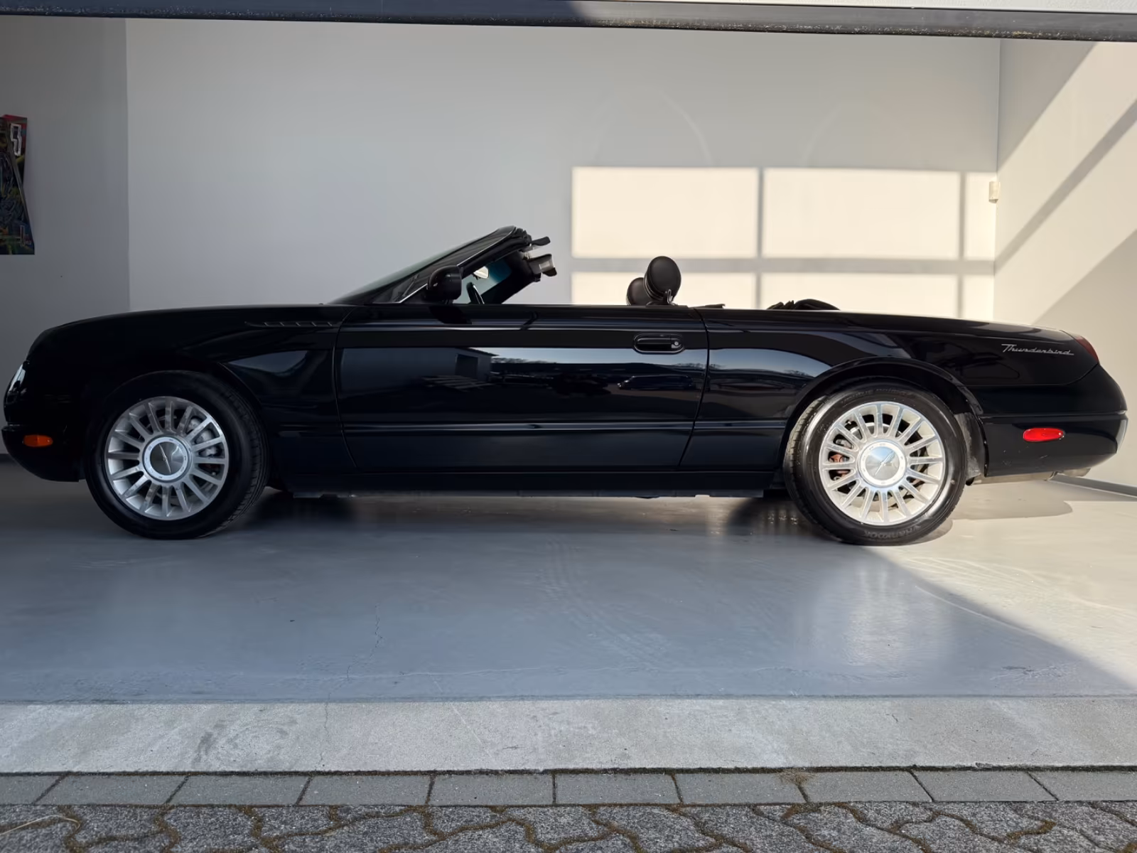 
								Ford Thunderbird full									