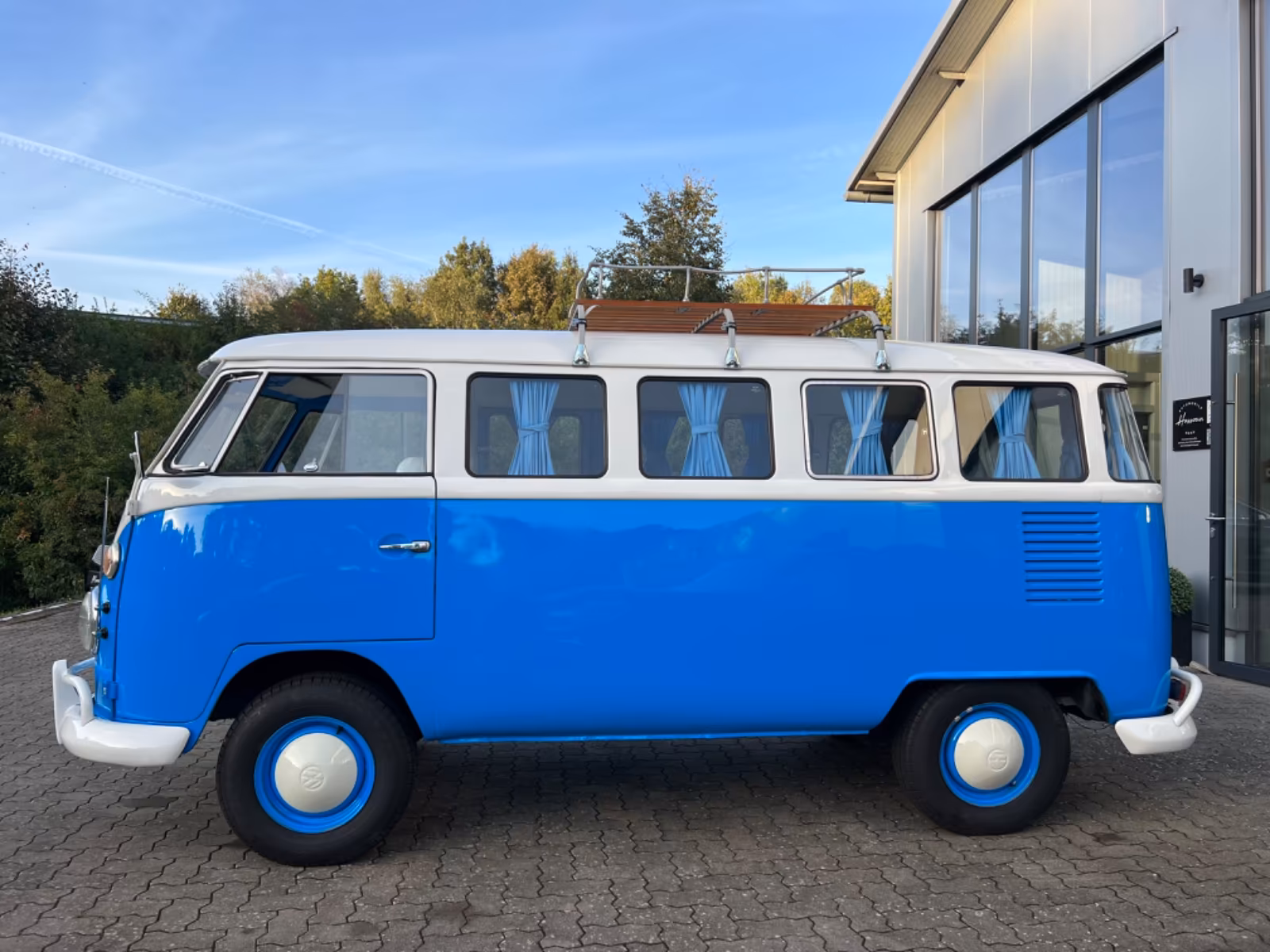 Volkswagen T1*9 Sitze/saniert & frisch lackiert/Standheiz. full
