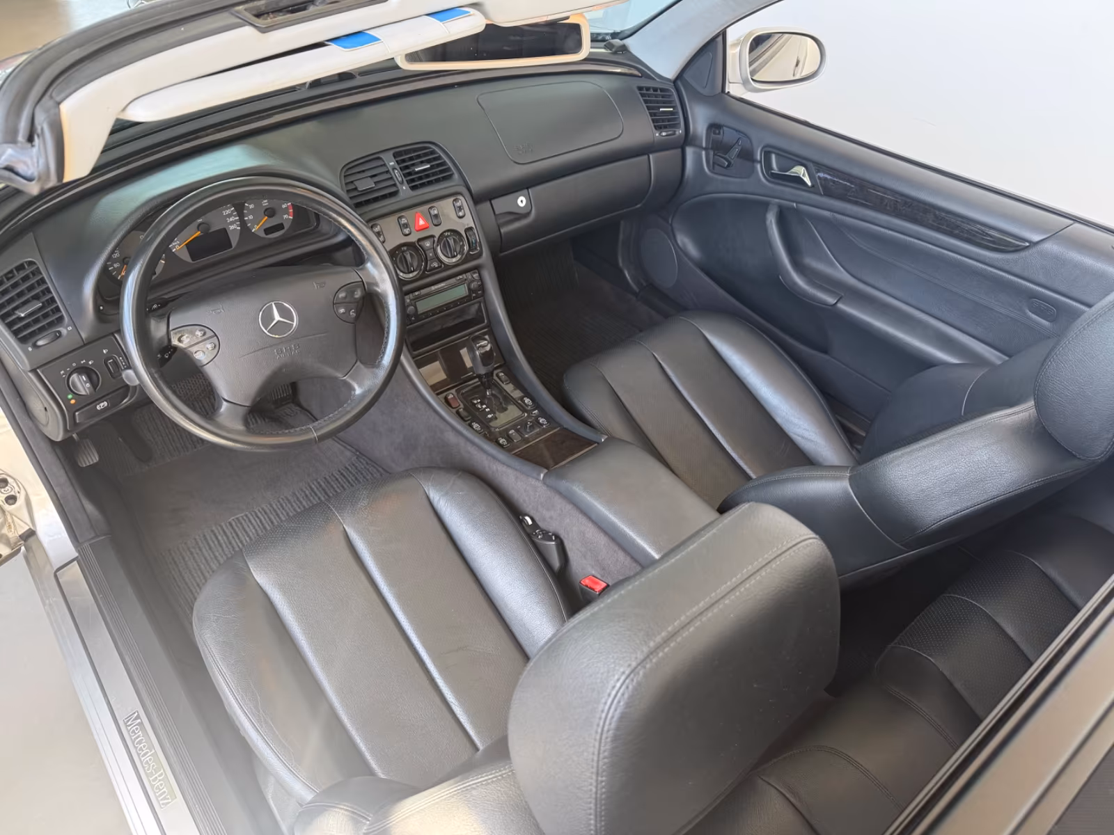 
								Mercedes-Benz CLK 200 KOMPRESSOR AVANTGARDE/Zukunftsklassiker full									