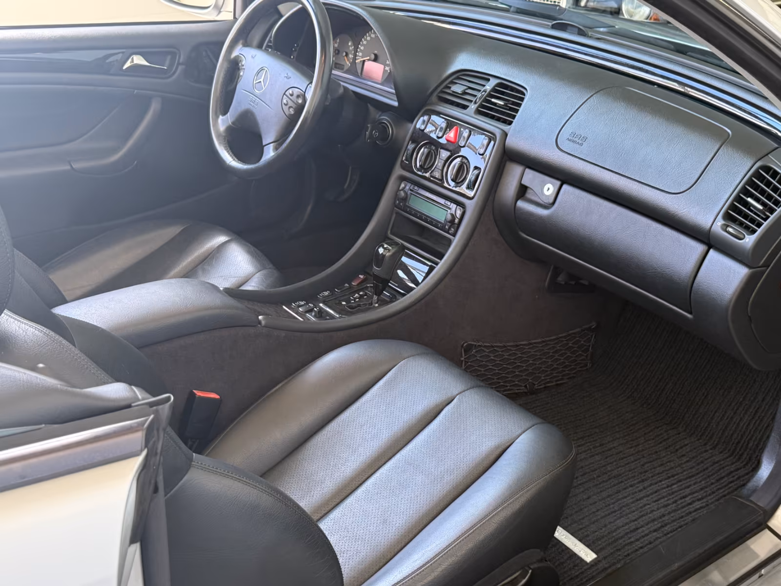 
								Mercedes-Benz CLK 200 KOMPRESSOR AVANTGARDE/Zukunftsklassiker full									
