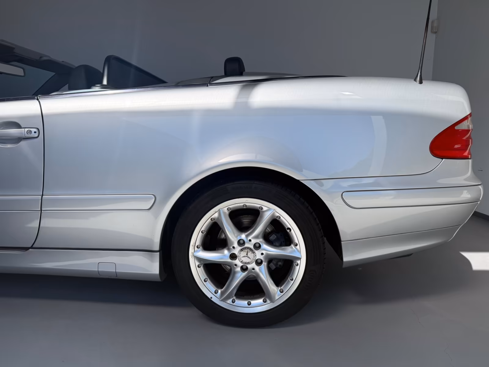 
								Mercedes-Benz CLK 200 KOMPRESSOR AVANTGARDE/Zukunftsklassiker full									