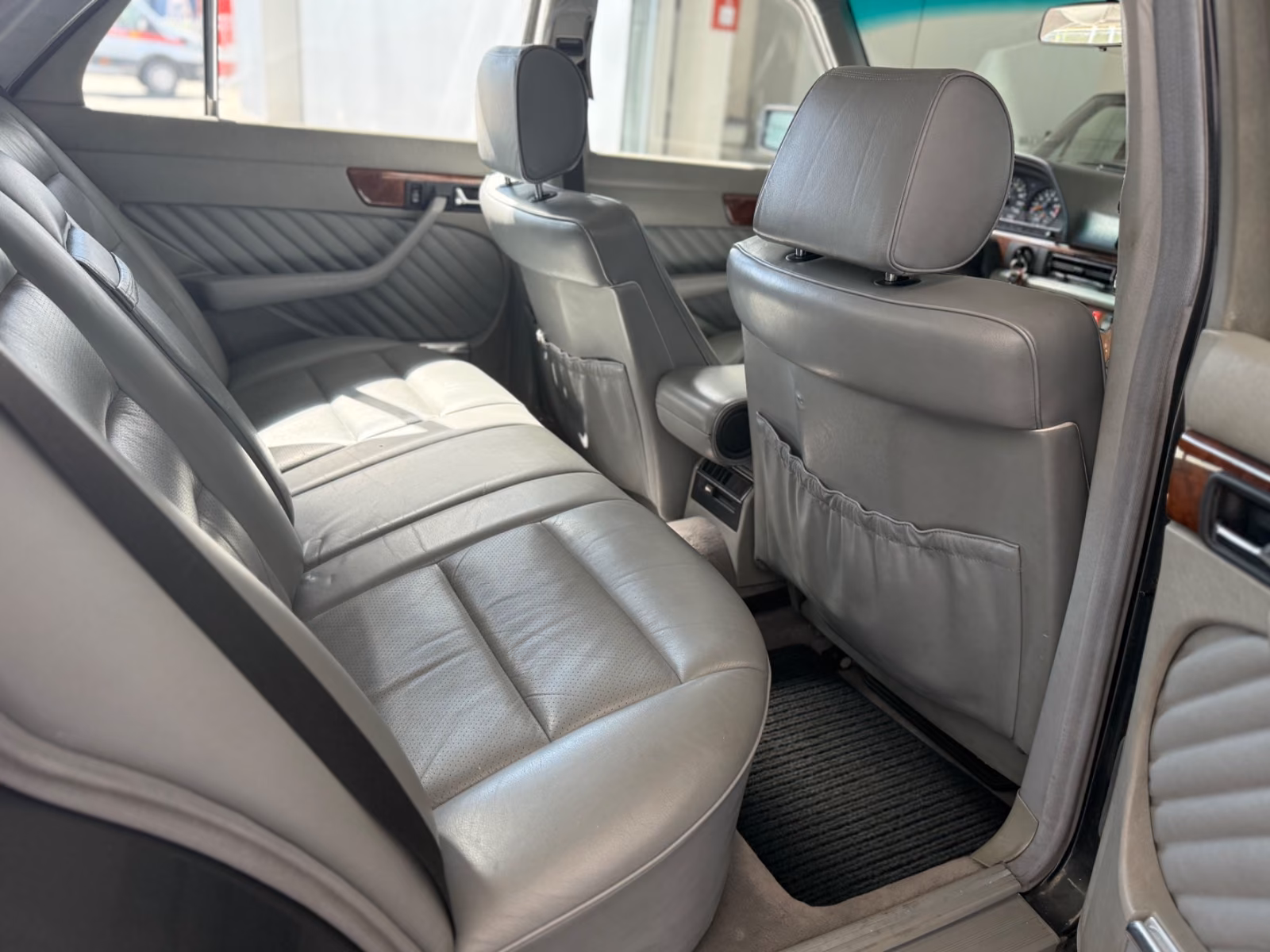 Mercedes-Benz 500 SE | Exklusiv ausgestattet | tolle Farbkomb full