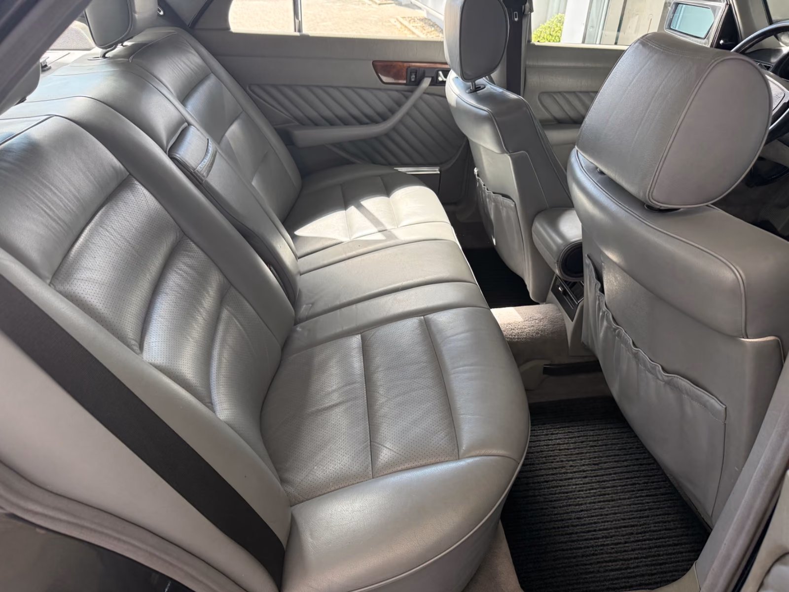 Mercedes-Benz 500 SE | Exklusiv ausgestattet | tolle Farbkomb full